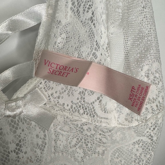Victoria’s Secret Sheer Lace Babydoll with Ribbon Cross Back - Picture 6 of 6